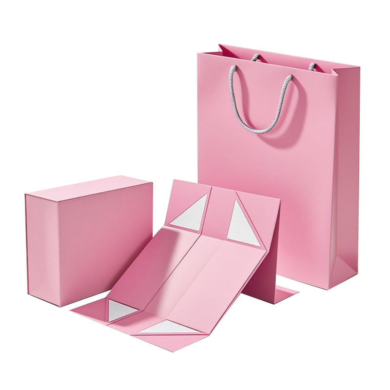 Apa kothak hadiah selendang dudu sihir upacara sing ngowahi selendang alus saka dibungkus dadi ditampilake?